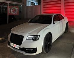 کرایسلەر 300